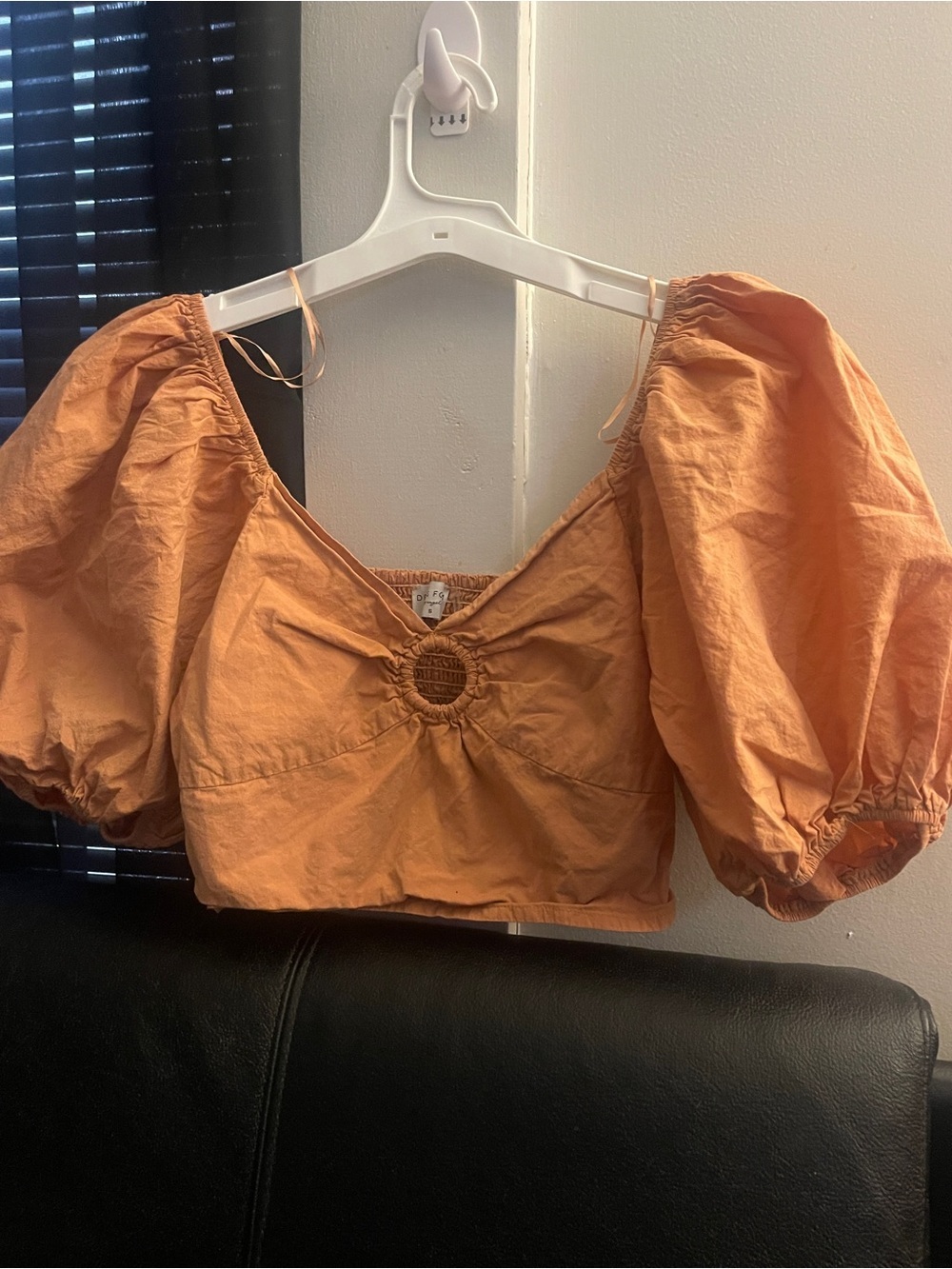 Dress Forum Puff Sleeve Cropped Top with Ring Detail - Orange S Small NWOT